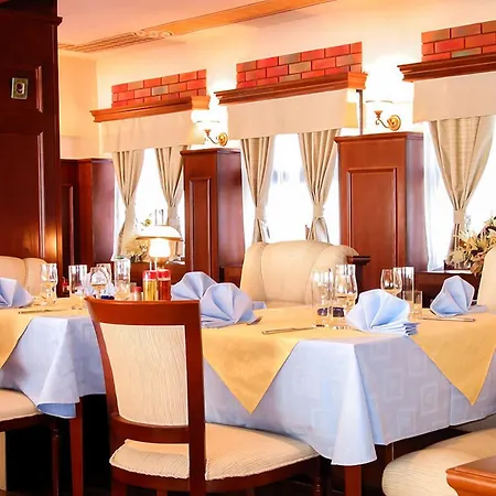 Otel Elina 3*